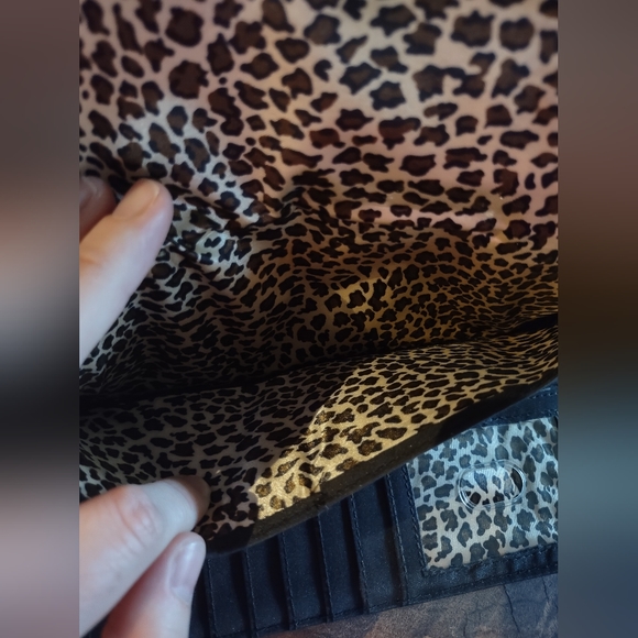 Kenneth Cole Reaction Large Flip Wallet - Picture 8 of 11